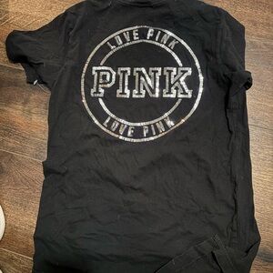 Vs pink tee